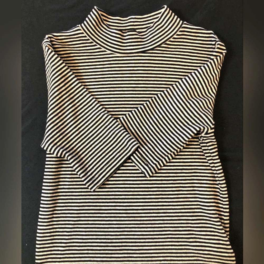 H&M Divided Blouse For Woman Size Small.